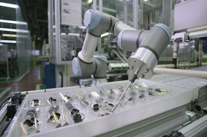 Injection molding robots for sale – increasing productivity in the process