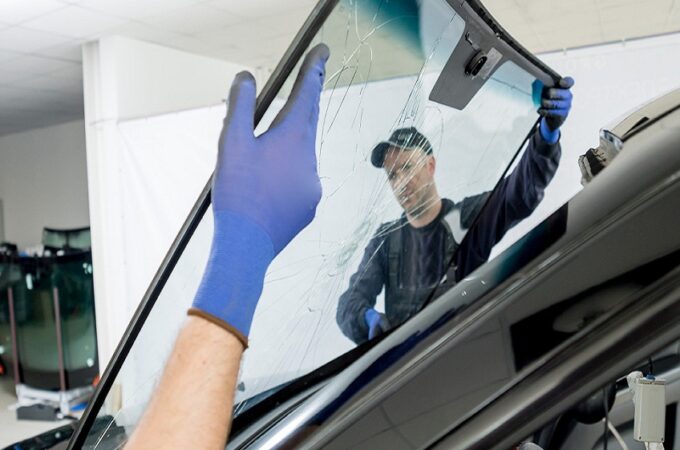 How Much Does It Cost to Replace a Windshield?