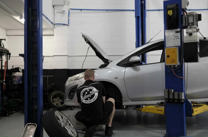 What Makes a Mechanic Trustworthy? Key  Qualities to Look For